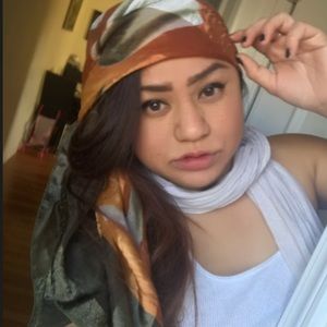 ☀️Silky Sheer Floral Scarf/Wrap:37”x37”